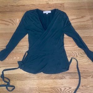Loft wrap top